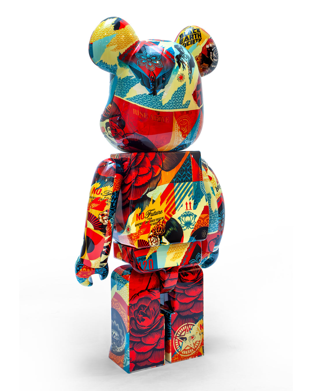 1000% Collage BEARBRICK